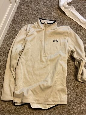 Under Armour Men’s Light Beige Half-Zip Pullover